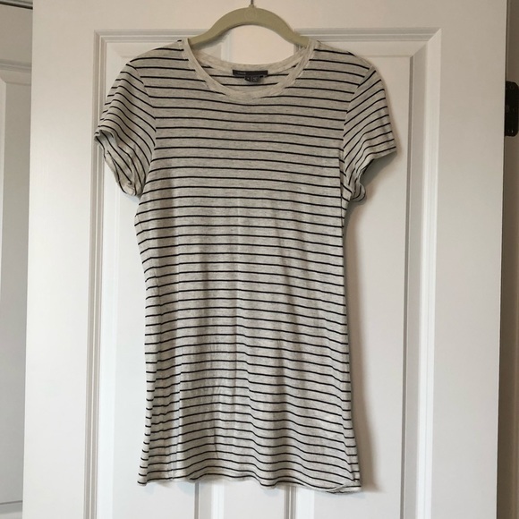 Vince Pencil Stripe Tee Shirt - Picture 2 of 5